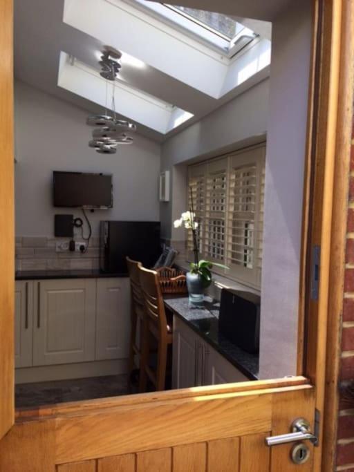 River Road, Littlehampton, Executive Apartment Zewnętrze zdjęcie